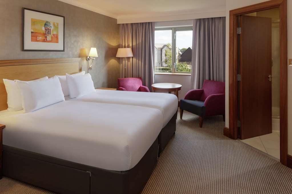 Cambridge Belfry Hotel & Spa Cambourne Pokój zdjęcie
